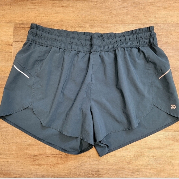 All In Motion Running Shorts Size XXL Green Activewear Workout Liner - Picture 4 of 7